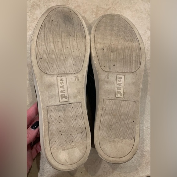 Brash Black Slip Ons Size: 7.5 - Picture 7 of 9